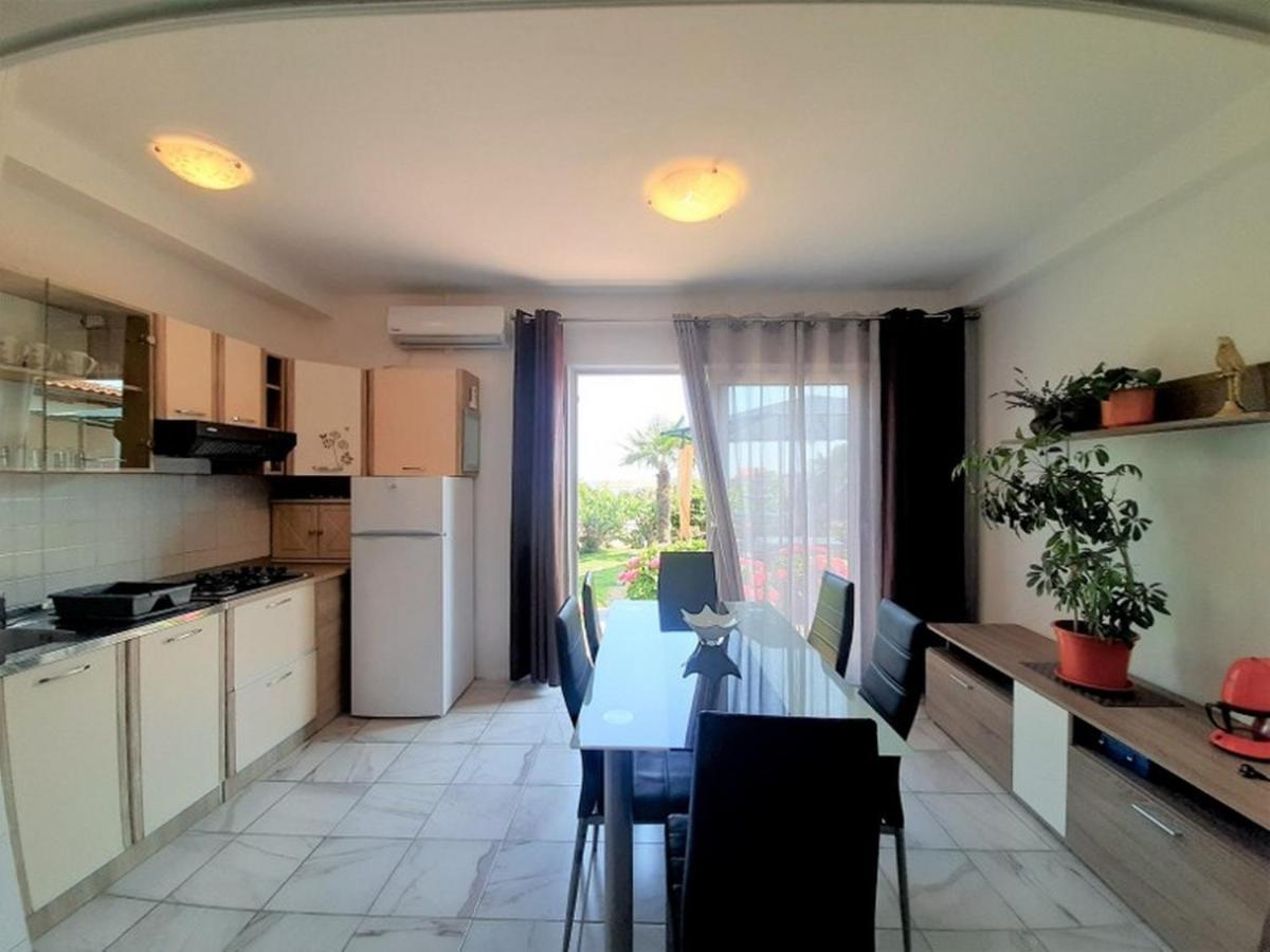 קרק Apartments Nada מראה חיצוני תמונה