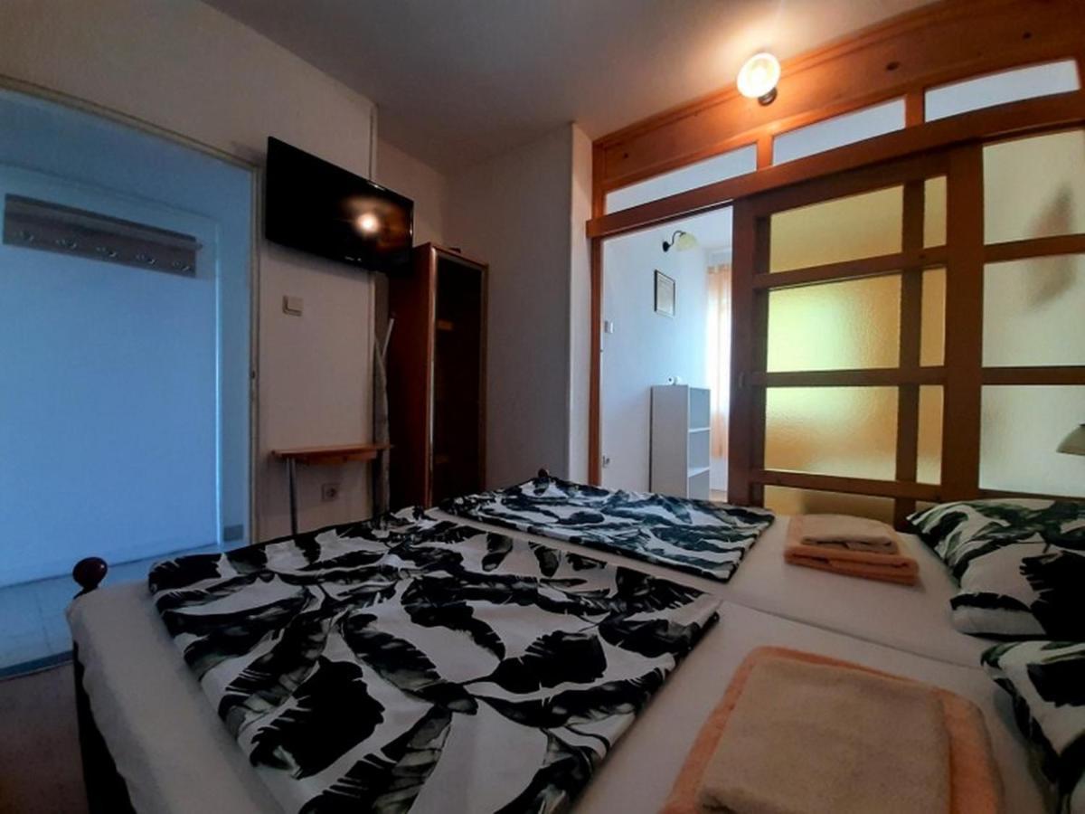 קרק Apartments Nada מראה חיצוני תמונה