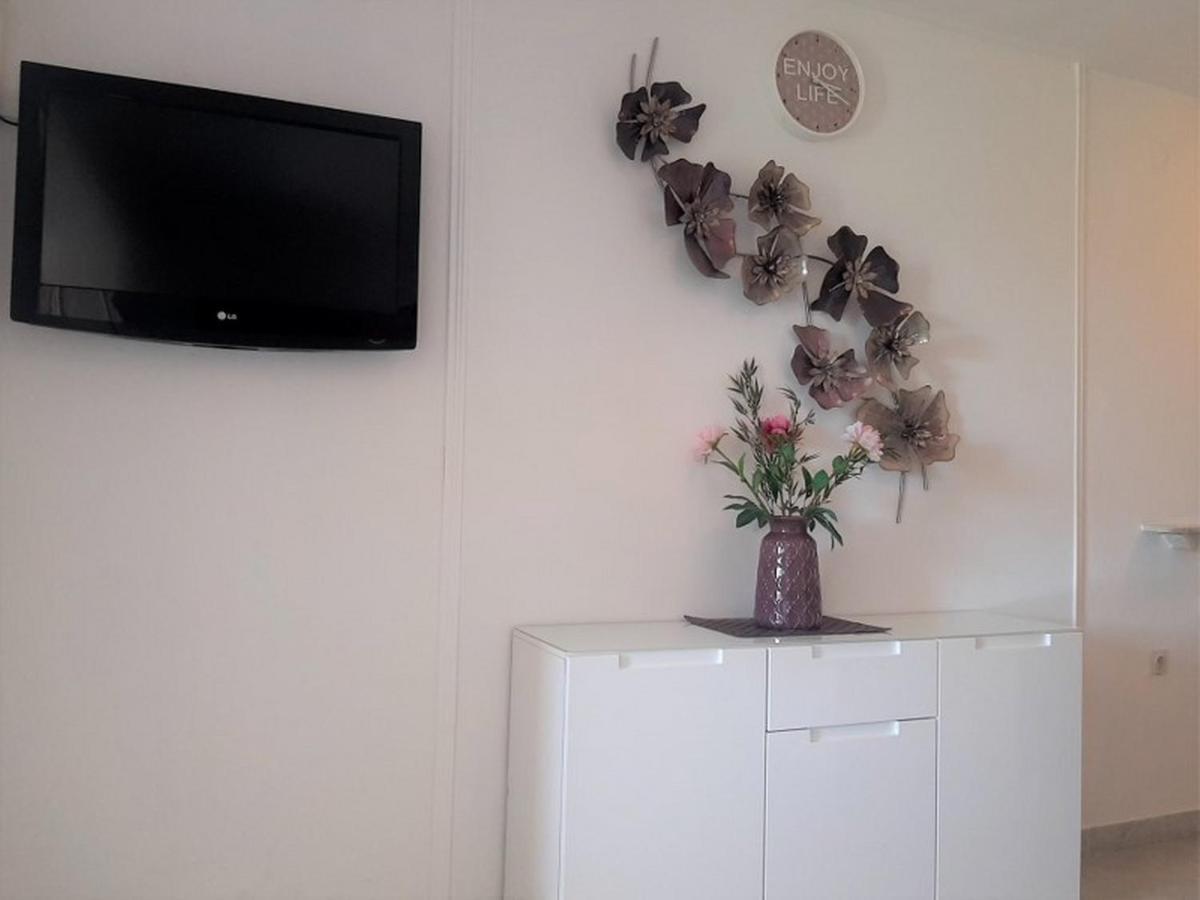 קרק Apartments Nada מראה חיצוני תמונה