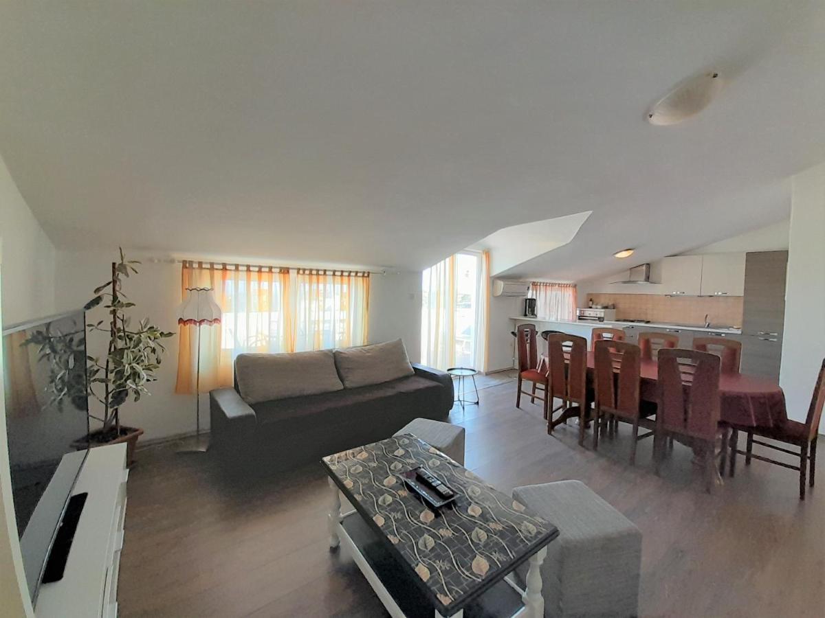 קרק Apartments Nada מראה חיצוני תמונה