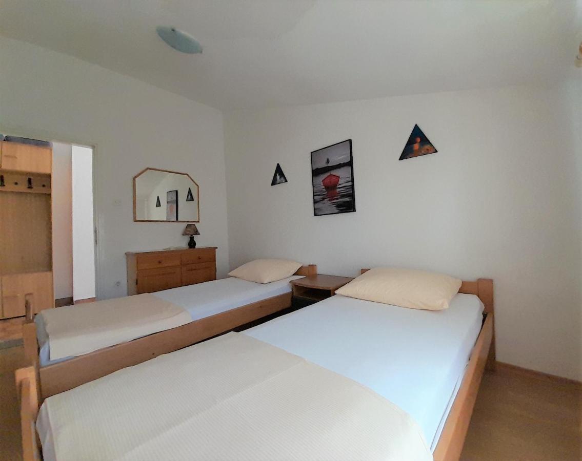 קרק Apartments Nada מראה חיצוני תמונה