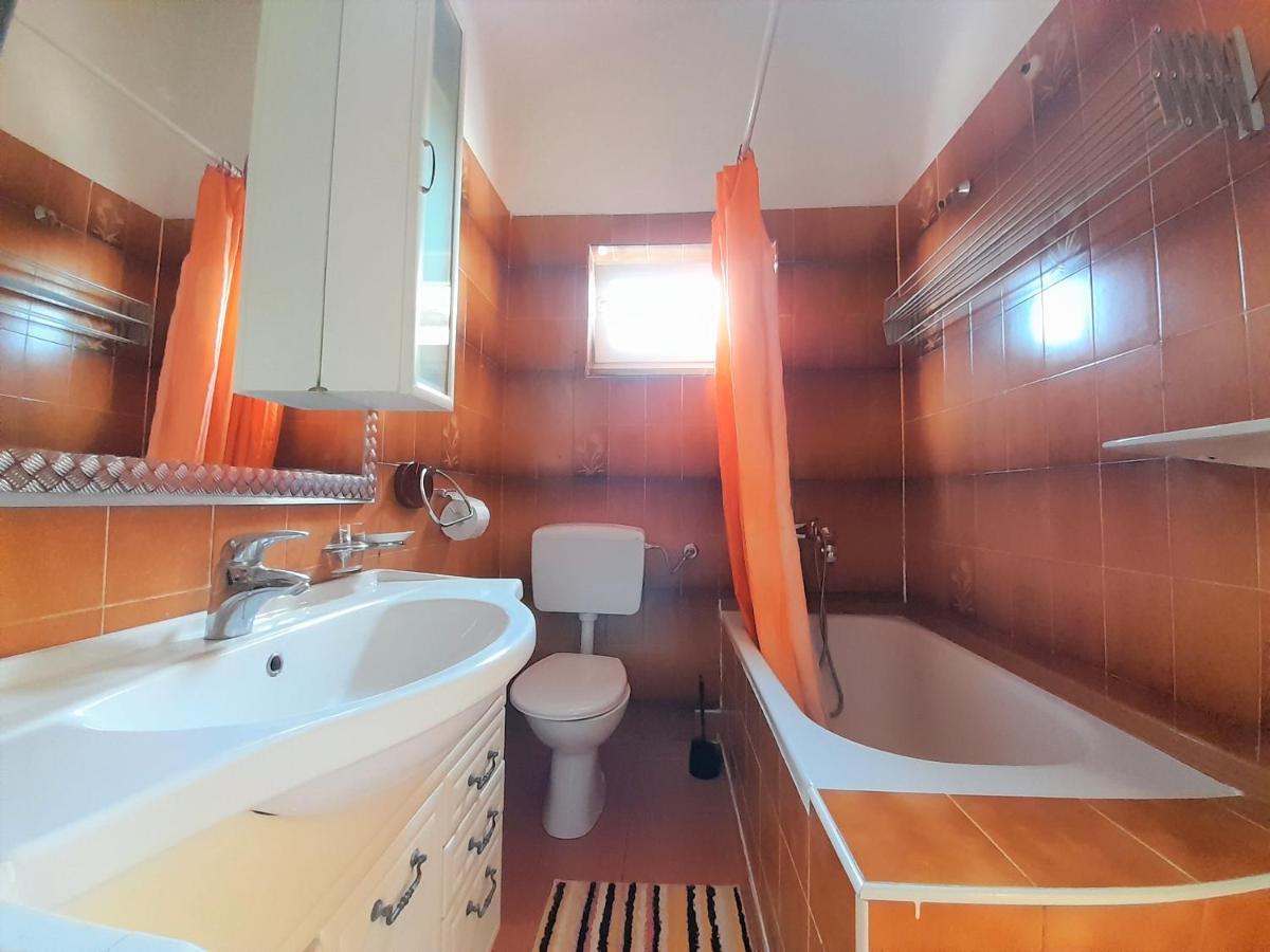 קרק Apartments Nada מראה חיצוני תמונה