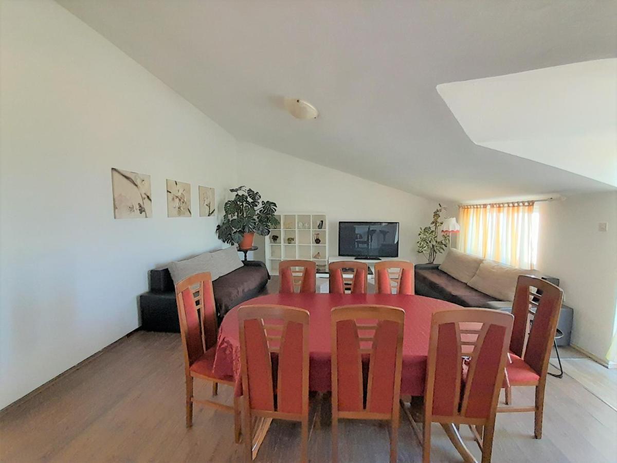 קרק Apartments Nada מראה חיצוני תמונה