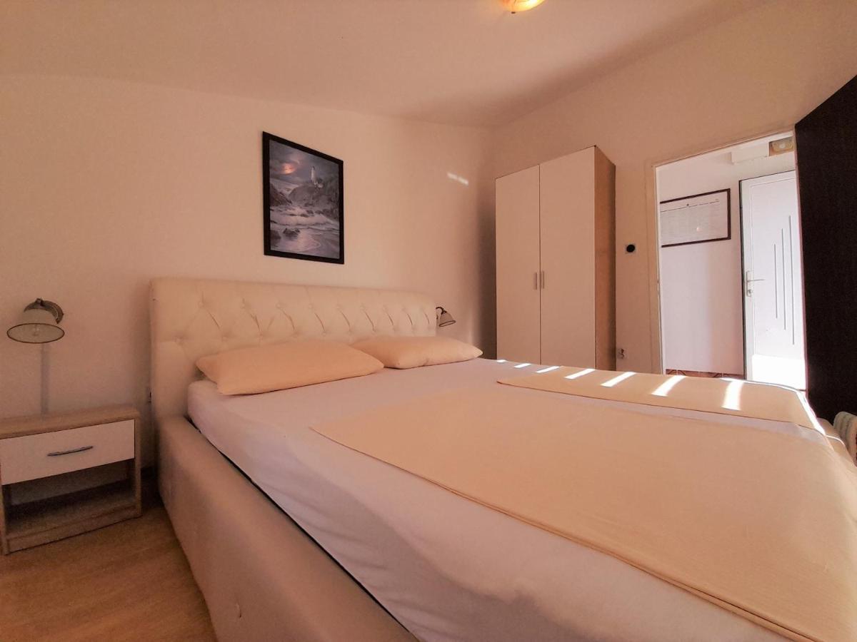 קרק Apartments Nada מראה חיצוני תמונה