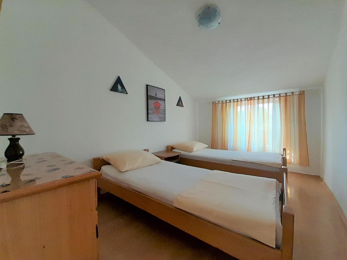 קרק Apartments Nada מראה חיצוני תמונה