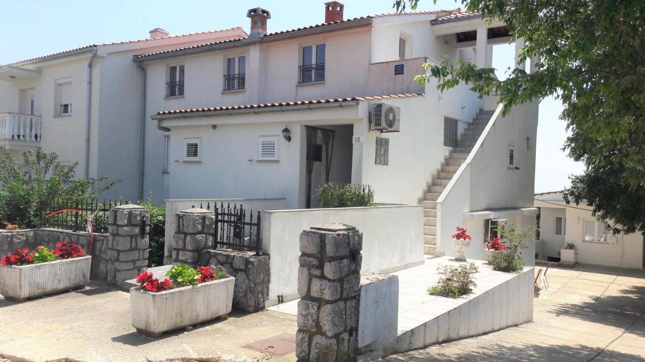 קרק Apartments Nada מראה חיצוני תמונה